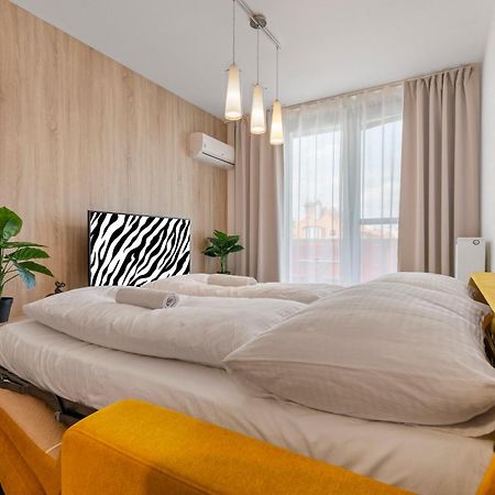 布拉迪斯拉发Lam Safari - Balcony - Ac - Free Parking公寓 外观 照片