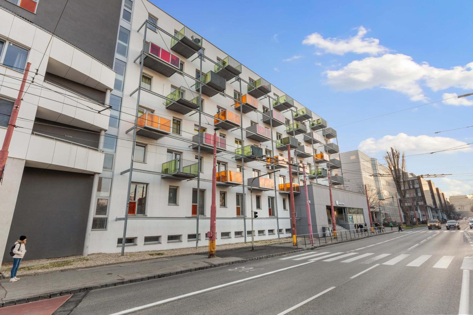 布拉迪斯拉发Lam Safari - Balcony - Ac - Free Parking公寓 外观 照片